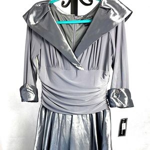 Jessica Howard silver Gray cocktail dress. Size 12. Rhinestone sleeve buttons